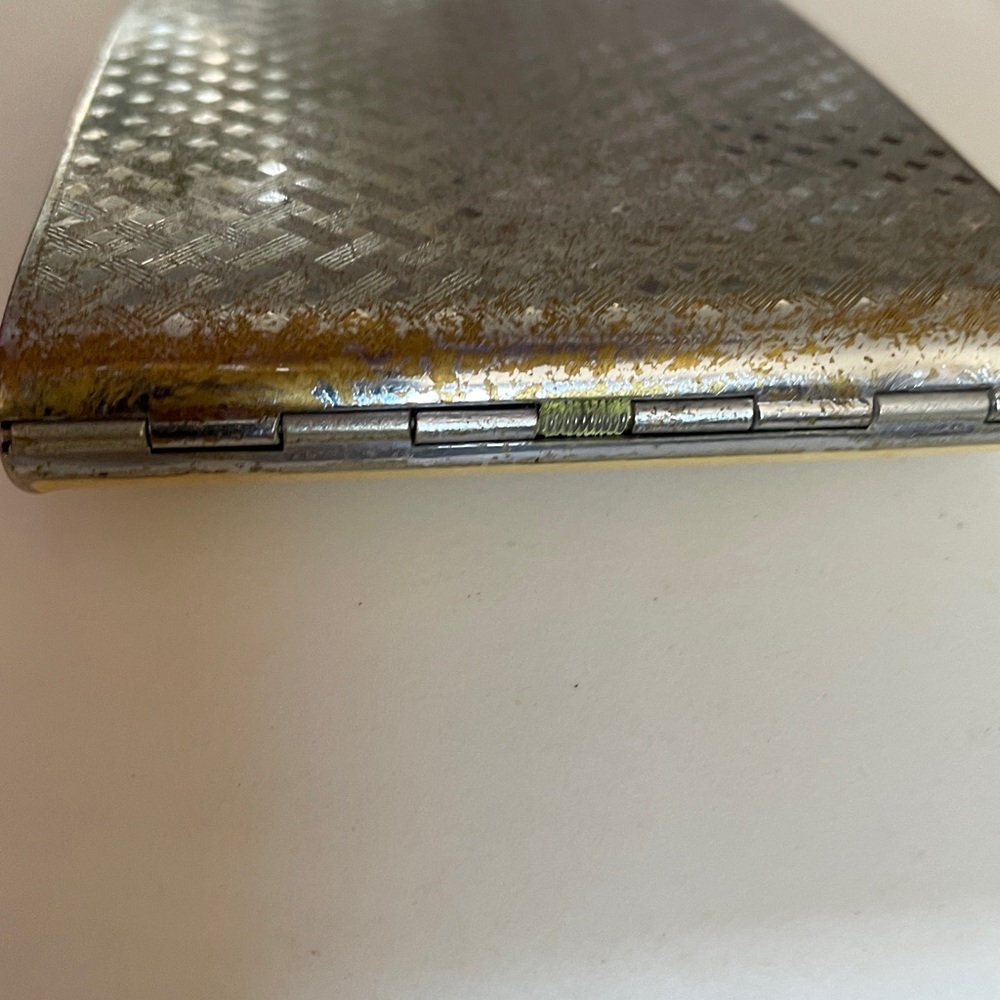 Vintage Art Deco Cigarette Case. Letter R on top - Picture 4 of 11
